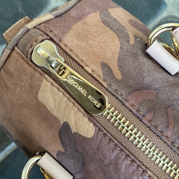 Vintage Michael Kors Leather, Camo Handbag - Picture 4 of 6